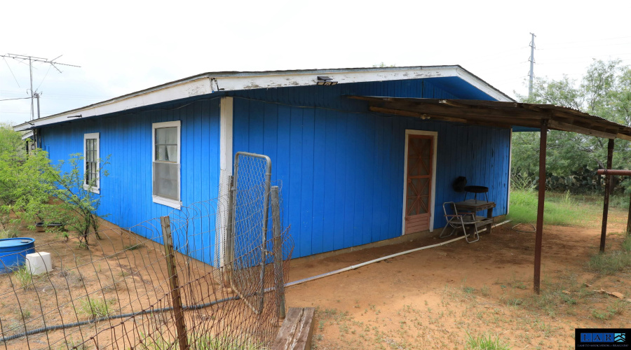 609 French St., Encinal, Texas 78019, 4 Bedrooms Bedrooms, 6 Rooms Rooms,1 BathroomBathrooms,Residential,For Sale,609 French St.,20260966