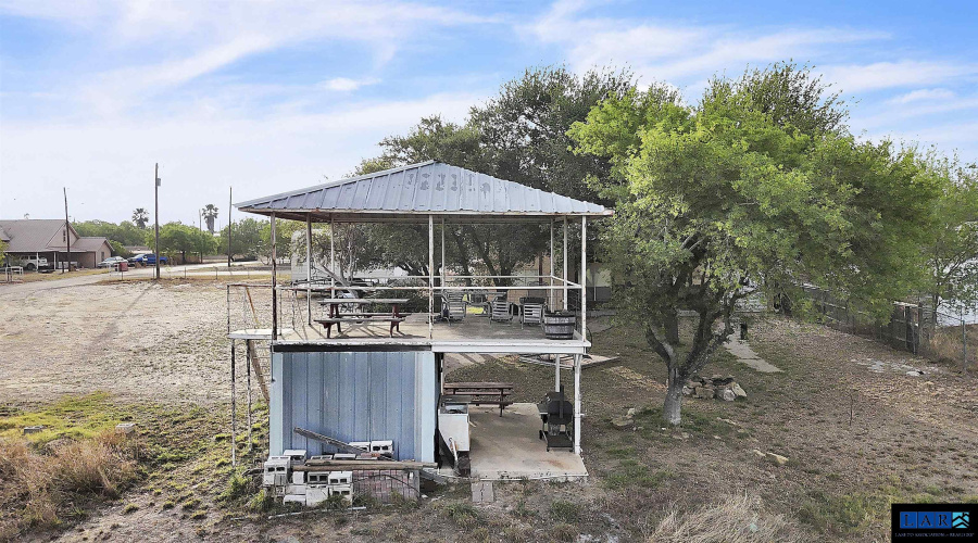 130 N. Jab Dr., Zapata, Texas 78076, 6 Bedrooms Bedrooms, 8 Rooms Rooms,3 BathroomsBathrooms,Residential,For Rent,130 N. Jab Dr.,20260968