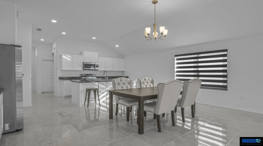 5428 Encanto Dr., Laredo, Texas 78046-5283, 4 Bedrooms Bedrooms, 6 Rooms Rooms,2 BathroomsBathrooms,Residential,For Rent,5428 Encanto Dr.,20260970