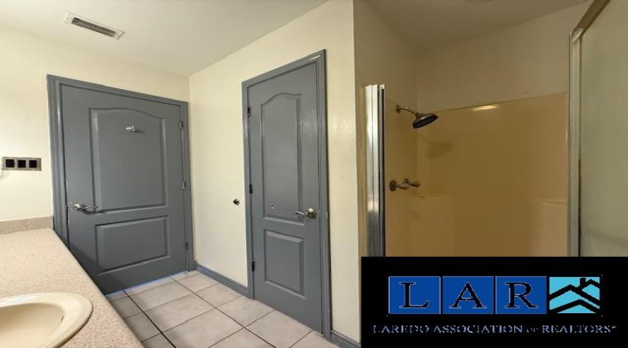 205 Martingale Ln, Laredo, Texas 78041, 3 Bedrooms Bedrooms, 5 Rooms Rooms,2 BathroomsBathrooms,Residential,For Rent,205 Martingale Ln,20260972