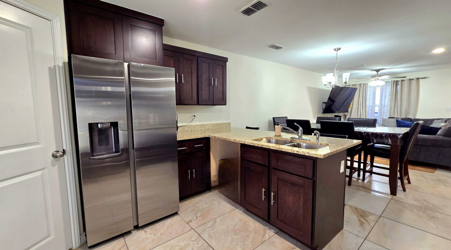 2207 Durazno Ct., Laredo, Texas 78046, 4 Bedrooms Bedrooms, 7 Rooms Rooms,2 BathroomsBathrooms,Residential,For Sale,2207 Durazno Ct.,20260973