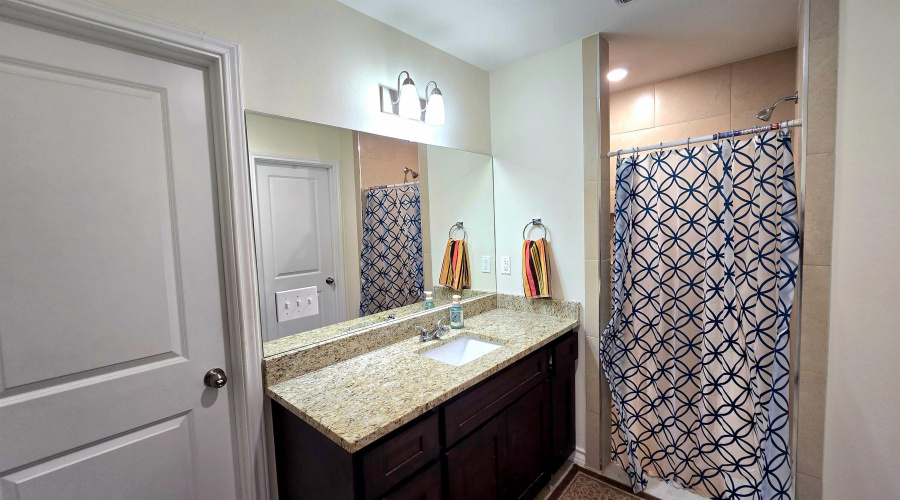 2207 Durazno Ct., Laredo, Texas 78046, 4 Bedrooms Bedrooms, 7 Rooms Rooms,2 BathroomsBathrooms,Residential,For Sale,2207 Durazno Ct.,20260973