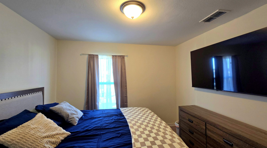 2207 Durazno Ct., Laredo, Texas 78046, 4 Bedrooms Bedrooms, 7 Rooms Rooms,2 BathroomsBathrooms,Residential,For Sale,2207 Durazno Ct.,20260973