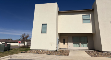 4101 Blue Quail Rd, Laredo, Texas 78045, 3 Bedrooms Bedrooms, 7 Rooms Rooms,2 BathroomsBathrooms,Residential,For Rent,4101 Blue Quail Rd,20260974