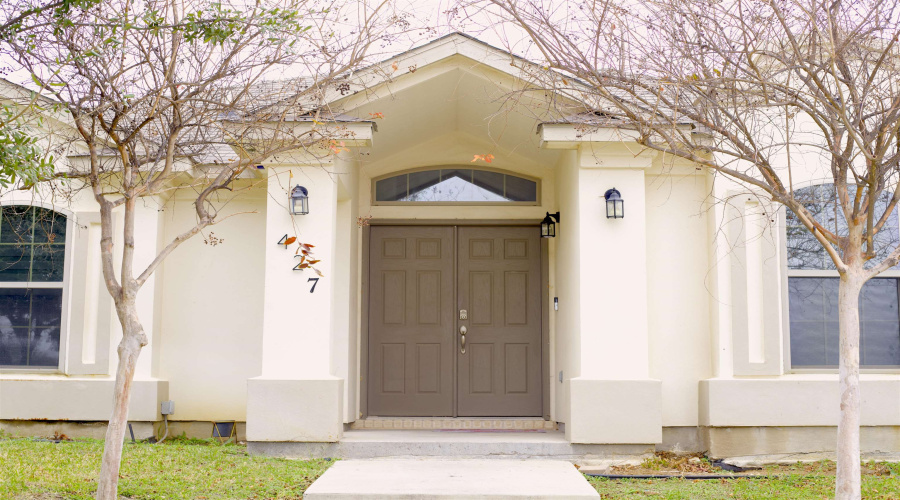 427 Peyramale Ct, Laredo, Texas 78045-4202, 3 Bedrooms Bedrooms, 5 Rooms Rooms,2 BathroomsBathrooms,Residential,For Rent,427 Peyramale Ct,20260979