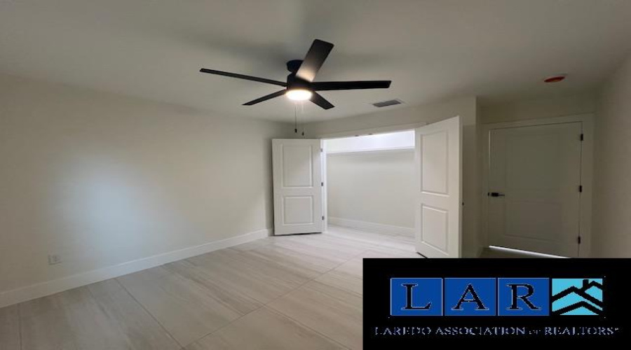 4717 Rocky Ledge Lp, Laredo, Texas 78041, 3 Bedrooms Bedrooms, 6 Rooms Rooms,2 BathroomsBathrooms,Residential,For Rent,4717 Rocky Ledge Lp,20260159