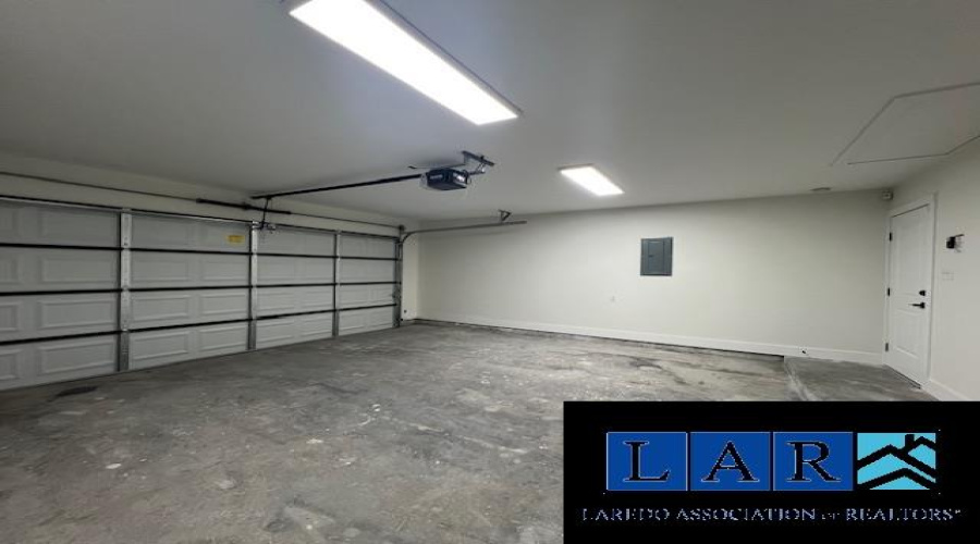 4717 Rocky Ledge Lp, Laredo, Texas 78041, 3 Bedrooms Bedrooms, 6 Rooms Rooms,2 BathroomsBathrooms,Residential,For Rent,4717 Rocky Ledge Lp,20260159