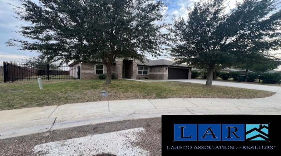 4717 Rocky Ledge Lp, Laredo, Texas 78041, 3 Bedrooms Bedrooms, 6 Rooms Rooms,2 BathroomsBathrooms,Residential,For Rent,4717 Rocky Ledge Lp,20260159