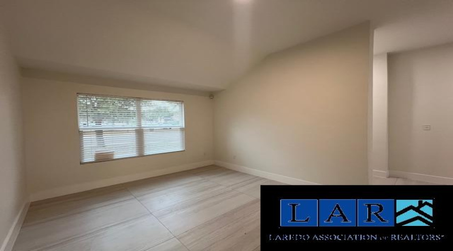 4717 Rocky Ledge Lp, Laredo, Texas 78041, 3 Bedrooms Bedrooms, 6 Rooms Rooms,2 BathroomsBathrooms,Residential,For Rent,4717 Rocky Ledge Lp,20260159