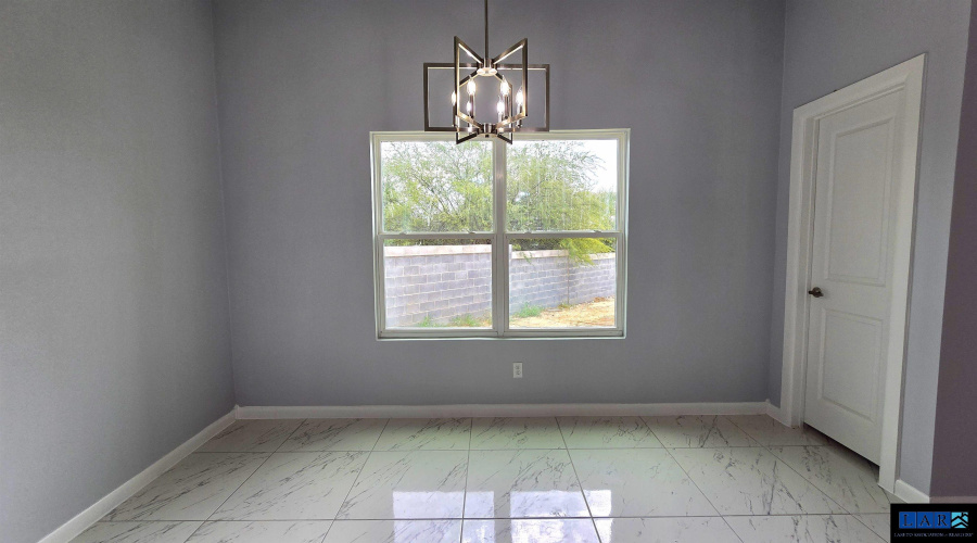 2341 Mango Rd., Laredo, Texas 78046, 3 Bedrooms Bedrooms, 5 Rooms Rooms,2 BathroomsBathrooms,Residential,For Sale,2341 Mango Rd.,20260981