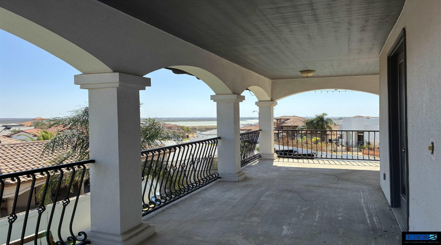 417 Lake Nakuru Ct, LAREDO, Texas 78041, 6 Bedrooms Bedrooms, 9 Rooms Rooms,6 BathroomsBathrooms,Residential,For Sale,417 Lake Nakuru Ct,20260982