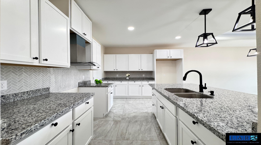 6709 El Freno, LAREDO, Texas 78046, 3 Bedrooms Bedrooms, 5 Rooms Rooms,2 BathroomsBathrooms,Residential,For Sale,6709 El Freno,20260983