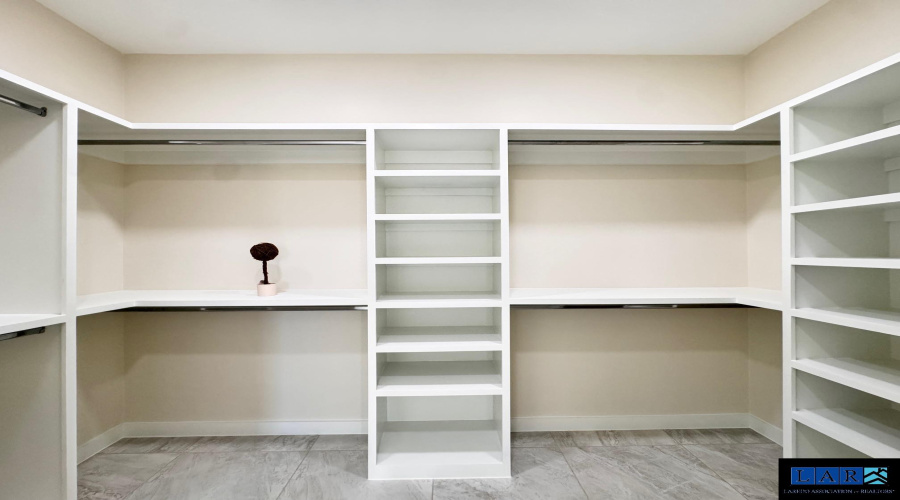 6709 El Freno, LAREDO, Texas 78046, 3 Bedrooms Bedrooms, 5 Rooms Rooms,2 BathroomsBathrooms,Residential,For Sale,6709 El Freno,20260983