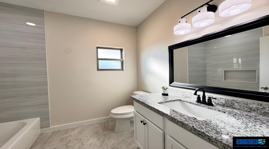 6709 El Freno, LAREDO, Texas 78046, 3 Bedrooms Bedrooms, 5 Rooms Rooms,2 BathroomsBathrooms,Residential,For Sale,6709 El Freno,20260983