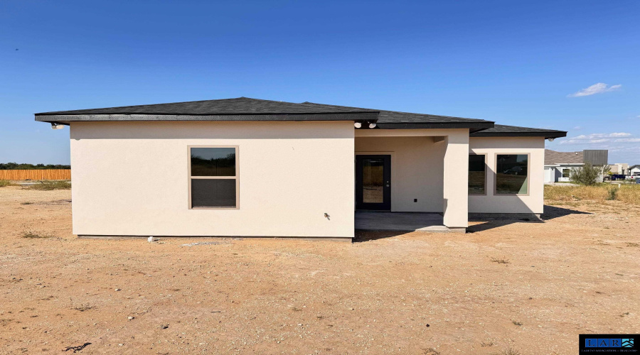 6709 El Freno, LAREDO, Texas 78046, 3 Bedrooms Bedrooms, 5 Rooms Rooms,2 BathroomsBathrooms,Residential,For Sale,6709 El Freno,20260983