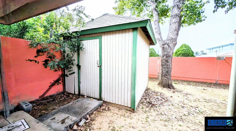 105 Tamarack Lp, Laredo, Texas 78045, 3 Bedrooms Bedrooms, 5 Rooms Rooms,2 BathroomsBathrooms,Residential,For Sale,105 Tamarack Lp,20260984