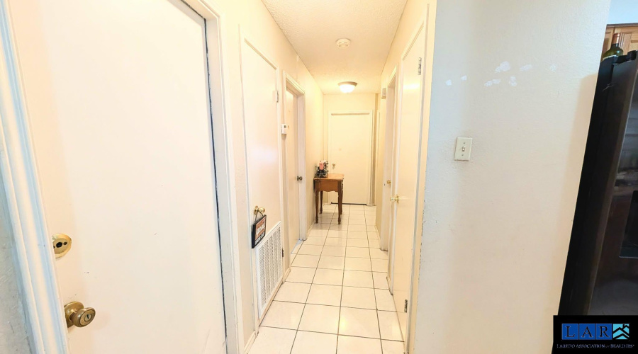 105 Tamarack Lp, Laredo, Texas 78045, 3 Bedrooms Bedrooms, 5 Rooms Rooms,2 BathroomsBathrooms,Residential,For Sale,105 Tamarack Lp,20260984