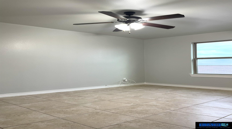 5801 Moses Lp., Laredo, Texas 78046, 3 Bedrooms Bedrooms, 6 Rooms Rooms,2 BathroomsBathrooms,Residential,For Sale,5801 Moses Lp.,20260985