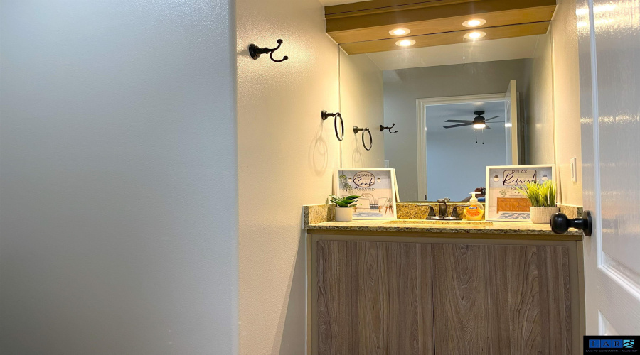 5801 Moses Lp., Laredo, Texas 78046, 3 Bedrooms Bedrooms, 6 Rooms Rooms,2 BathroomsBathrooms,Residential,For Sale,5801 Moses Lp.,20260985