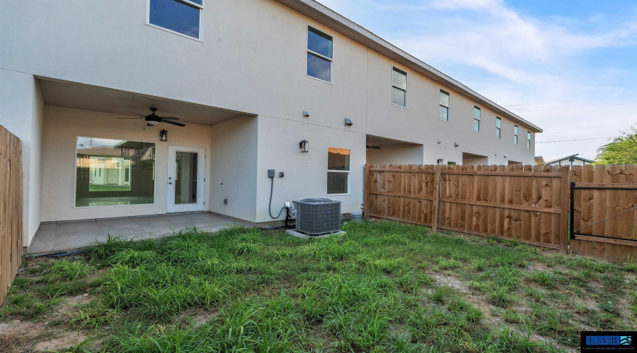 504 Gale Ct, Laredo, Texas 78041, 3 Bedrooms Bedrooms, 5 Rooms Rooms,2 BathroomsBathrooms,Residential,For Rent,504 Gale Ct,20260986