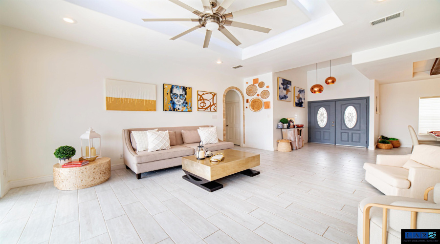 507 Scissor Tail Cir, Laredo, Texas 78045, 3 Bedrooms Bedrooms, 6 Rooms Rooms,2 BathroomsBathrooms,Residential,For Sale,507 Scissor Tail Cir,20260988