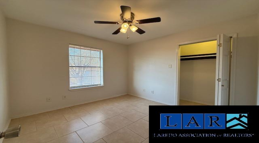 1238 Shiloh Dr, Laredo, Texas 78045, 3 Bedrooms Bedrooms, 5 Rooms Rooms,2 BathroomsBathrooms,Residential,For Rent,1238 Shiloh Dr,20260989