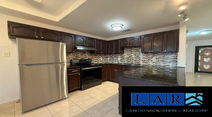 1238 Shiloh Dr, Laredo, Texas 78045, 3 Bedrooms Bedrooms, 5 Rooms Rooms,2 BathroomsBathrooms,Residential,For Rent,1238 Shiloh Dr,20260989