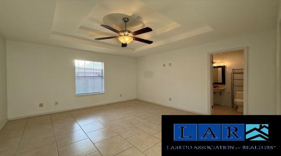 1238 Shiloh Dr, Laredo, Texas 78045, 3 Bedrooms Bedrooms, 5 Rooms Rooms,2 BathroomsBathrooms,Residential,For Rent,1238 Shiloh Dr,20260989