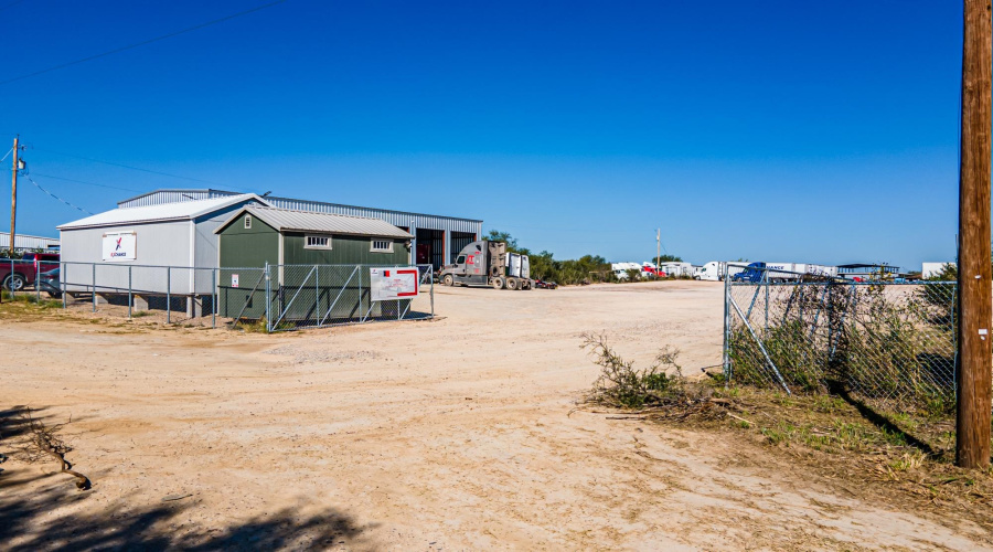 405 Appaloosa Rd, Laredo, Texas 78045, ,Land,For Rent,405 Appaloosa Rd,20260992