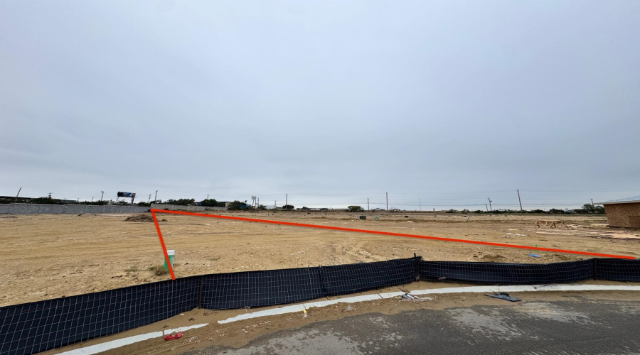 Property lines added for visualizations and not to scale.