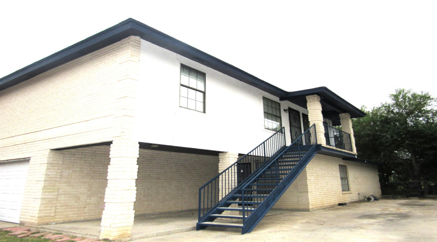 1420 Juarez Ave, Laredo, Texas 78040, 1 Bedroom Bedrooms, 2 Rooms Rooms,1 BathroomBathrooms,Residential,For Rent,1420 Juarez Ave,20260994