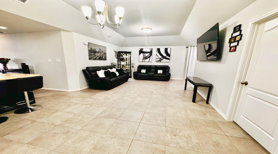 3711 Jaime Martin, Laredo, Texas 78046, 4 Bedrooms Bedrooms, 6 Rooms Rooms,2 BathroomsBathrooms,Residential,For Sale,3711 Jaime Martin,20260995