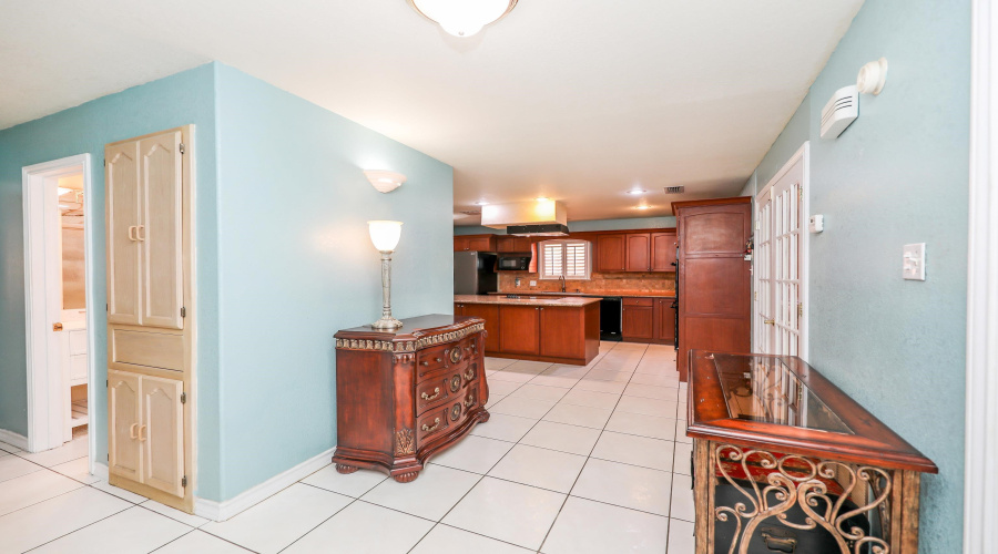 110 Lagos Ave, LAREDO, Texas 78045, 3 Bedrooms Bedrooms, 6 Rooms Rooms,2 BathroomsBathrooms,Residential,For Sale,110 Lagos Ave,20260998