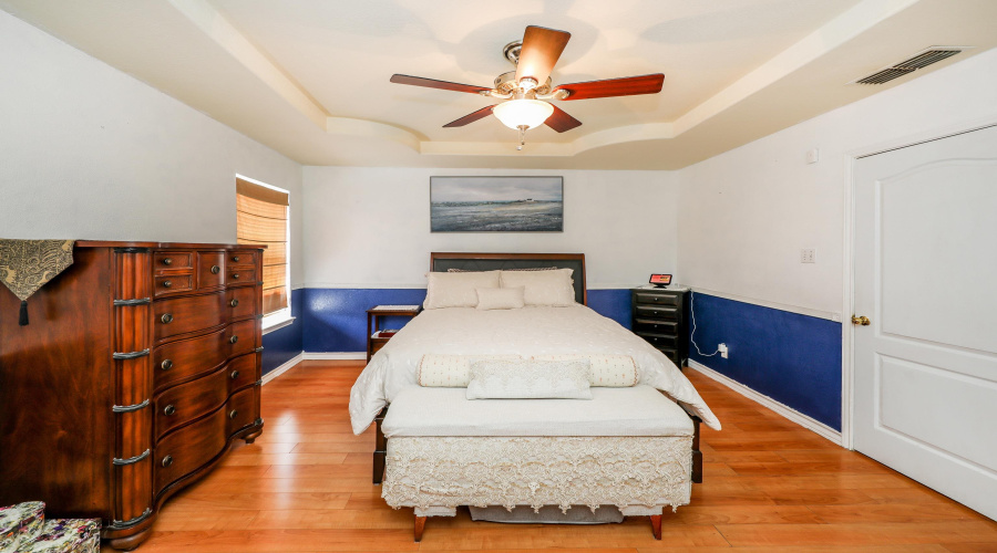 110 Lagos Ave, LAREDO, Texas 78045, 3 Bedrooms Bedrooms, 6 Rooms Rooms,2 BathroomsBathrooms,Residential,For Sale,110 Lagos Ave,20260998