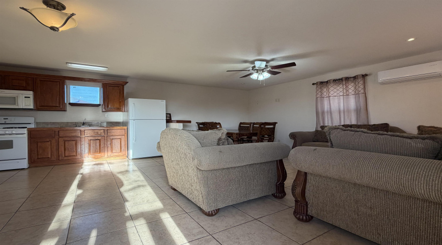 10214 Blitzen Dr, LAREDO, Texas 78045, 1 Bedroom Bedrooms, 2 Rooms Rooms,1 BathroomBathrooms,Residential,For Rent,10214 Blitzen Dr,20260999