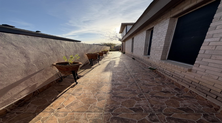 10214 Blitzen Dr, LAREDO, Texas 78045, 1 Bedroom Bedrooms, 2 Rooms Rooms,1 BathroomBathrooms,Residential,For Rent,10214 Blitzen Dr,20260999