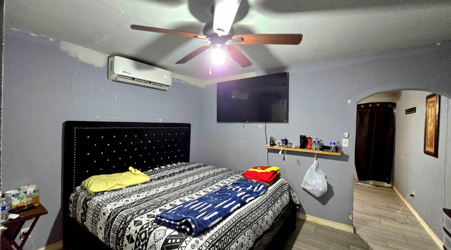 103 Malaga Dr, Laredo, Texas 78046, 4 Bedrooms Bedrooms, 6 Rooms Rooms,3 BathroomsBathrooms,Residential,For Sale,103 Malaga Dr,20261000