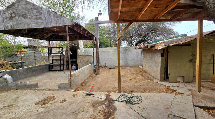 103 Malaga Dr, Laredo, Texas 78046, 4 Bedrooms Bedrooms, 6 Rooms Rooms,3 BathroomsBathrooms,Residential,For Sale,103 Malaga Dr,20261000