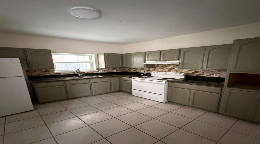 411 Shiloh Dr, LAREDO, Texas 78045, 3 Bedrooms Bedrooms, 6 Rooms Rooms,2 BathroomsBathrooms,Residential,For Rent,411 Shiloh Dr,20261001