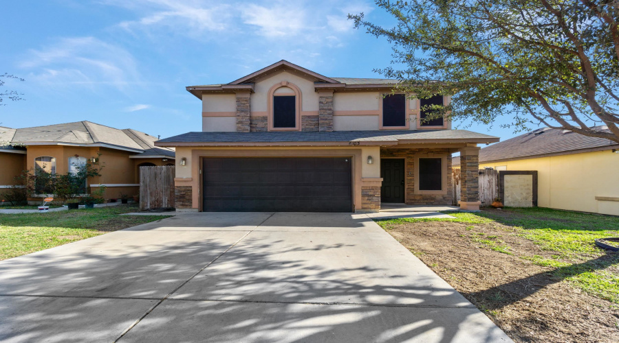 6103 Fraile Dr, laredo, Texas 78043, 3 Bedrooms Bedrooms, 5 Rooms Rooms,2 BathroomsBathrooms,Residential,For Sale,6103 Fraile Dr,20261003