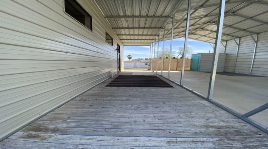 104 Overview Dr, Zapata, Texas 78076, 2 Bedrooms Bedrooms, 3 Rooms Rooms,1 BathroomBathrooms,Residential,For Sale,104 Overview Dr,20261005