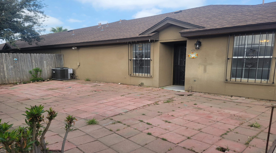 506 Shiloh Dr, Laredo, Texas 78045, 3 Bedrooms Bedrooms, 4 Rooms Rooms,2 BathroomsBathrooms,Residential,For Rent,506 Shiloh Dr,20261006