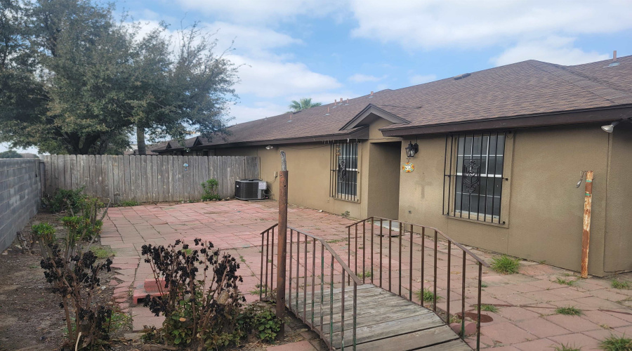 506 Shiloh Dr, Laredo, Texas 78045, 3 Bedrooms Bedrooms, 4 Rooms Rooms,2 BathroomsBathrooms,Residential,For Rent,506 Shiloh Dr,20261006