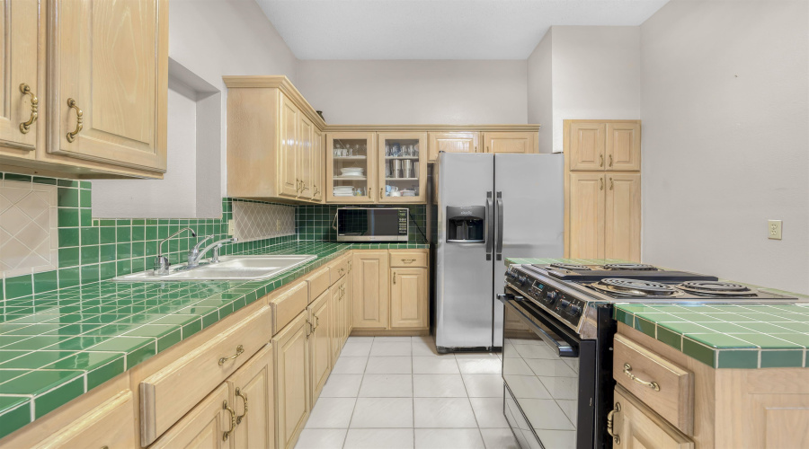 3004 Crest Oak Cir, Laredo, Texas 78045, 4 Bedrooms Bedrooms, 7 Rooms Rooms,2 BathroomsBathrooms,Residential,For Sale,3004 Crest Oak Cir,20261007