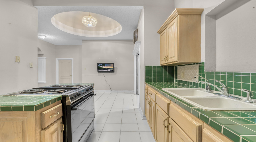 3004 Crest Oak Cir, Laredo, Texas 78045, 4 Bedrooms Bedrooms, 7 Rooms Rooms,2 BathroomsBathrooms,Residential,For Sale,3004 Crest Oak Cir,20261007