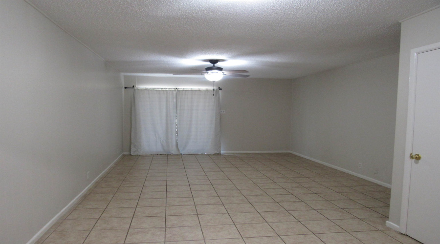 2401 E Frost St, Laredo, Texas 78043, 2 Bedrooms Bedrooms, 4 Rooms Rooms,1 BathroomBathrooms,Residential,For Rent,2401 E Frost St,20261009