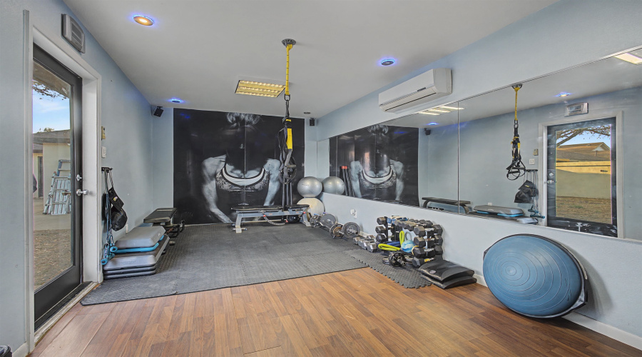 10307 Dancer Dr, Laredo, Texas 78045, 3 Bedrooms Bedrooms, 6 Rooms Rooms,2 BathroomsBathrooms,Residential,For Rent,10307 Dancer Dr,20261010