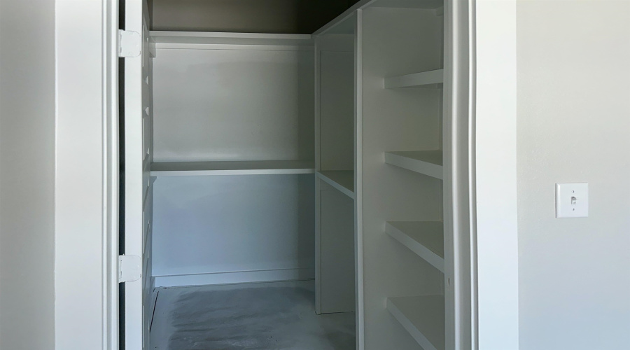 5014 Rio Seco St., Laredo, Texas 78046, 3 Bedrooms Bedrooms, 6 Rooms Rooms,2 BathroomsBathrooms,Residential,For Sale,5014 Rio Seco St.,20261011