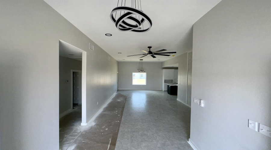 5014 Rio Seco St., Laredo, Texas 78046, 3 Bedrooms Bedrooms, 6 Rooms Rooms,2 BathroomsBathrooms,Residential,For Sale,5014 Rio Seco St.,20261011