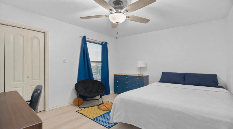 4418 Peacock St., Laredo, Texas 78045, 4 Bedrooms Bedrooms, 7 Rooms Rooms,2 BathroomsBathrooms,Residential,For Sale,4418 Peacock St.,20261013